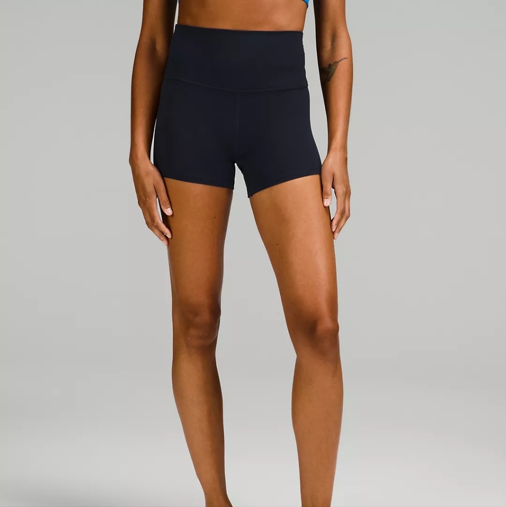 NWT 💙 Lululemon Align HR Short 4" True Navy Size 0, 2, 4 and 6 💙